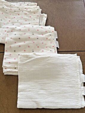 3 - Excellent condition aden + anais 100% cotton Swaddles approx 43" x 45"